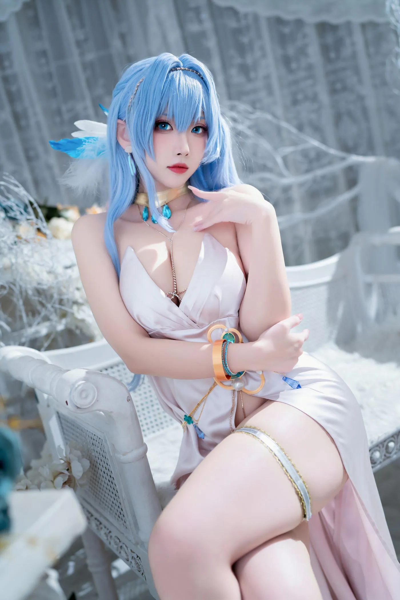 宮本桜 – NO.12 Nikke胜利女神 海伦娜礼服 [19P]插图5